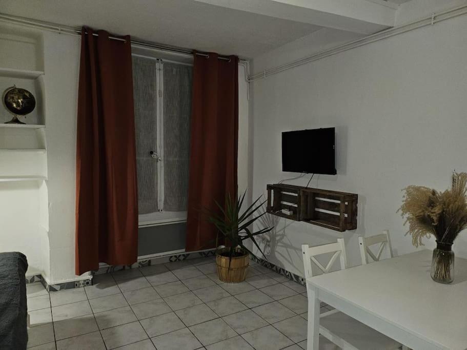 1-Centre-Ville Studio 25M2 Box A Bagages Gratuits Каркассонн Екстер'єр фото